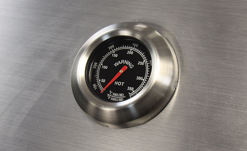 Beim Masport Gasgrill S/S4 Inox standardmäßig mit dabei - das integerierte Thermometer für volle Kontrolle