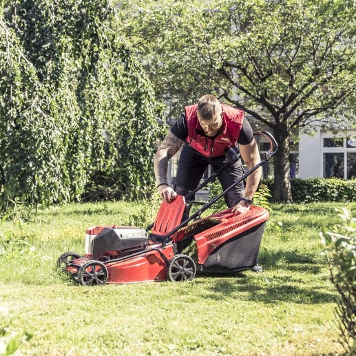 AL-KO Akku-Rasenmaeher mit großem Fangsack