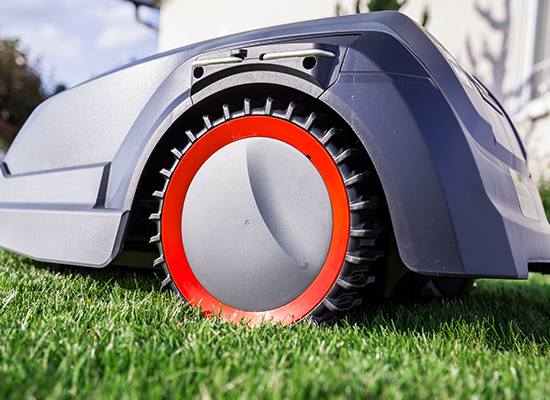 Rasenroboter-AL-KO-Robolinho-500-E_Maehroboter_Griffiges-Profil