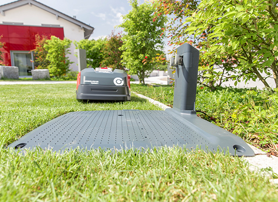 Rasenroboter Robolinho Maehroboter Robolinho Maehroboter Heimfahrt auf Knopfdruck